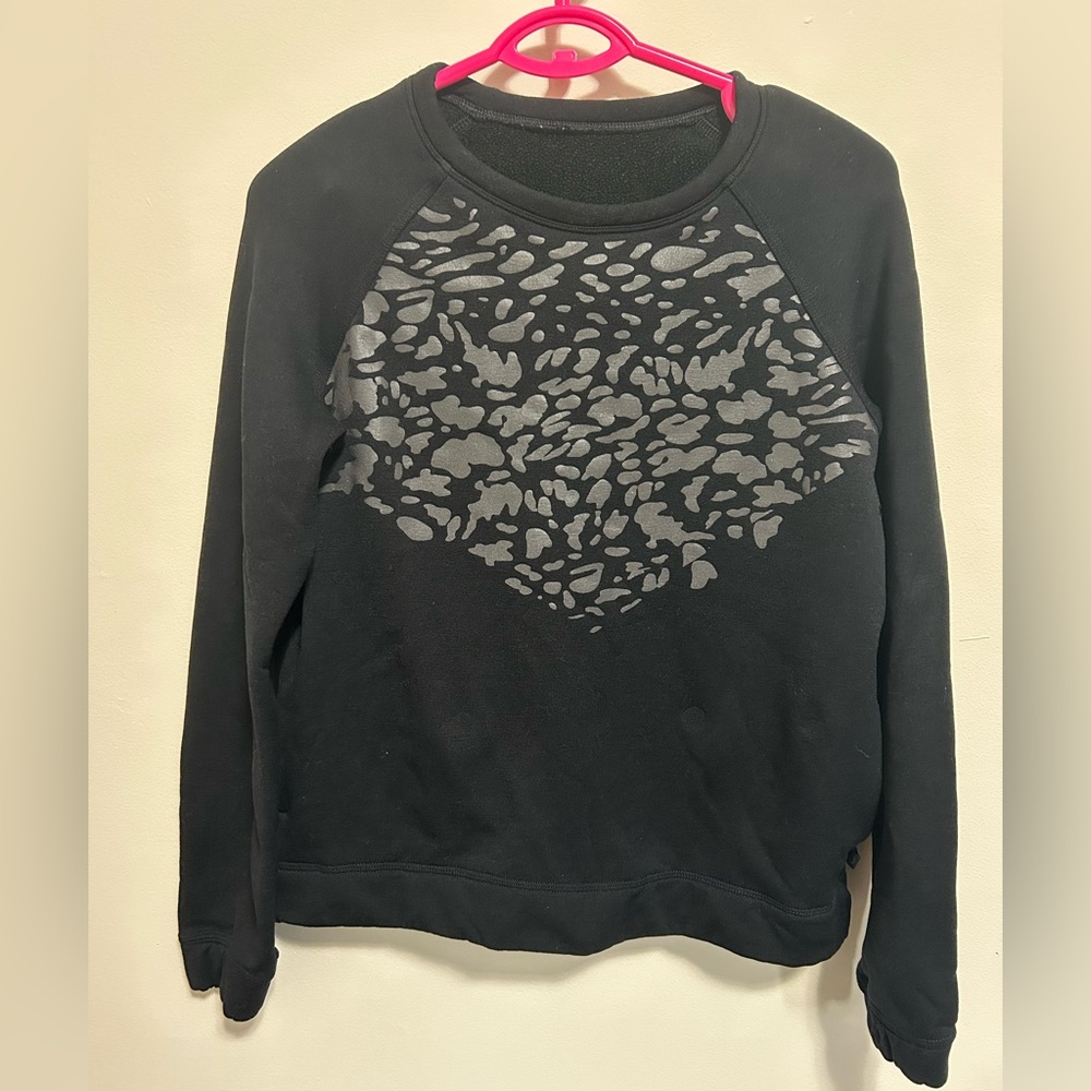 Lululemon pull over sweater size 4